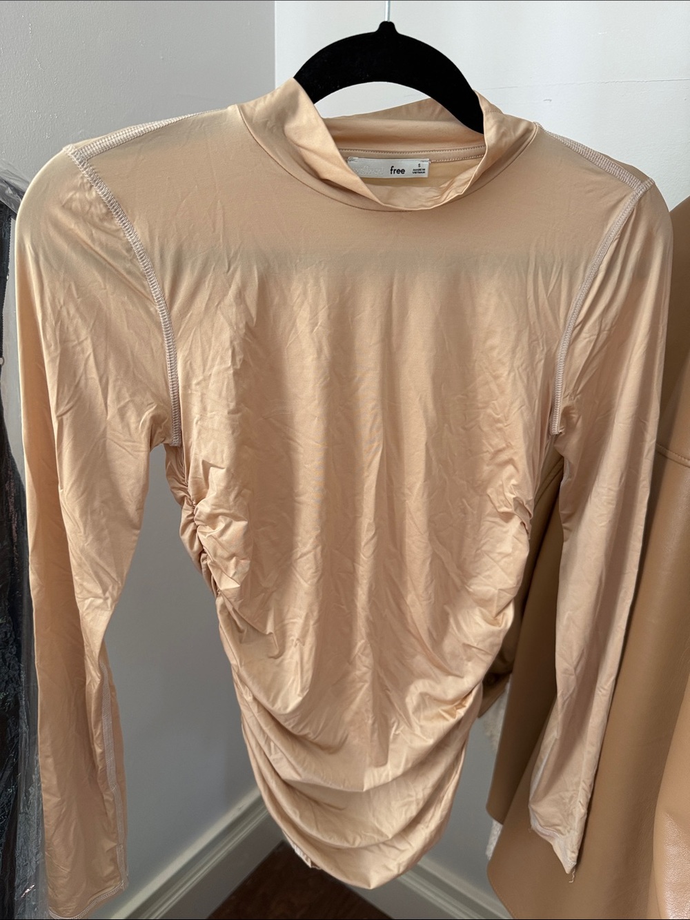 Wilfred Nude Long-Sleeve Ruched Bodysuit